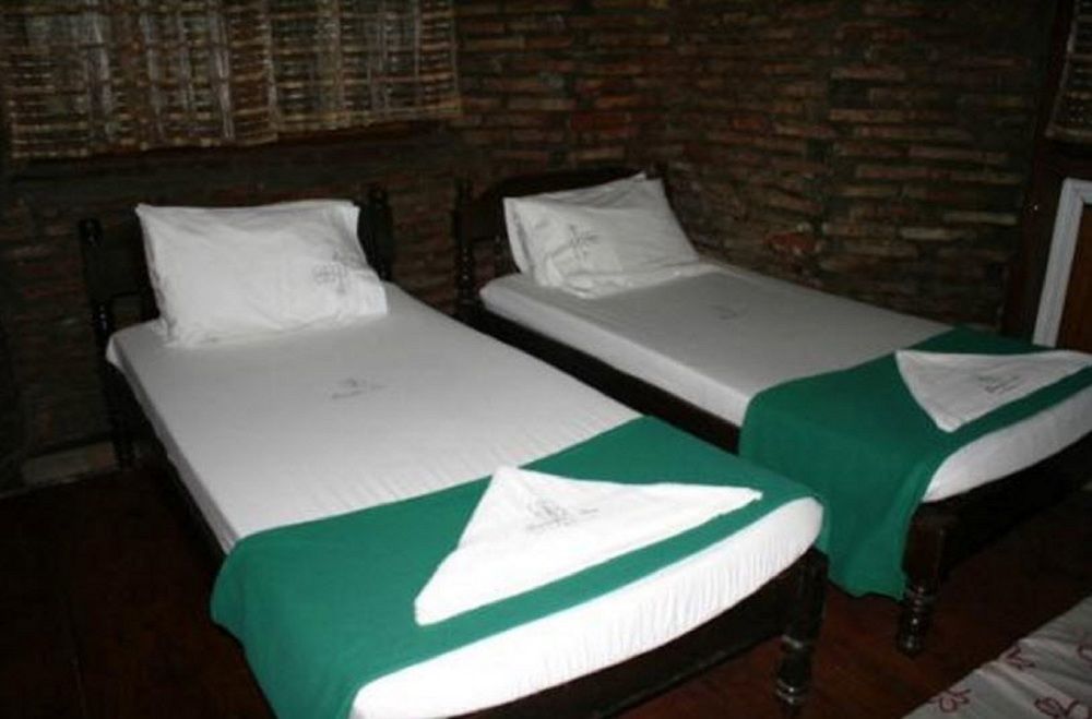 Zen Rooms Grandpa'S Inn Vigan Exterior foto