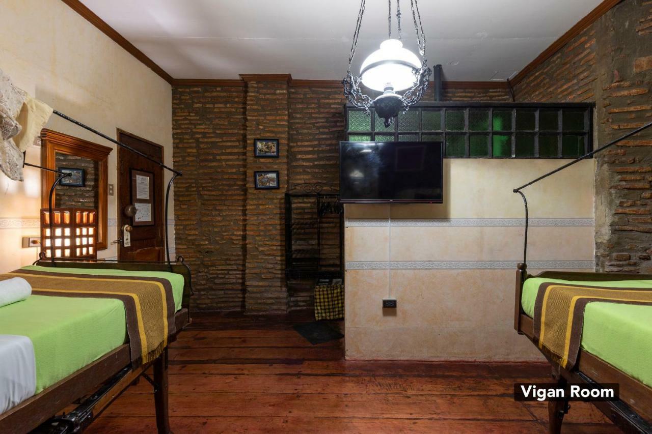 Zen Rooms Grandpa'S Inn Vigan Exterior foto